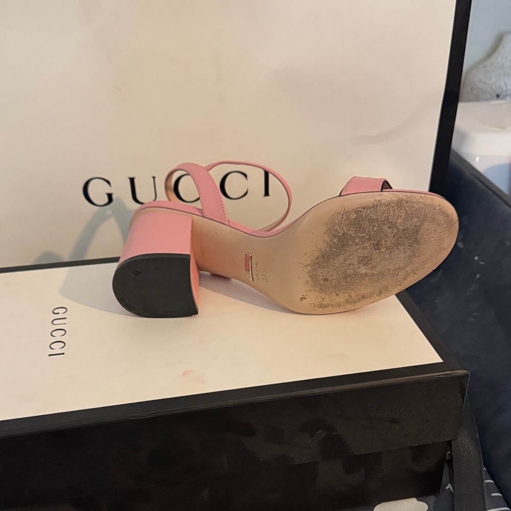 Pink GUCCI sandal - Picture 2 of 4